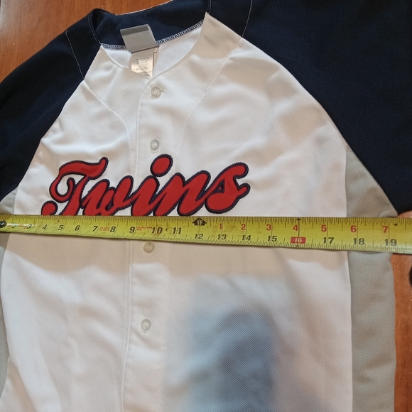 MLB Genuine Merchandise Minnesota Twins Justin Morneau #33 Jersey Size 14/16 - Picture 8 of 9